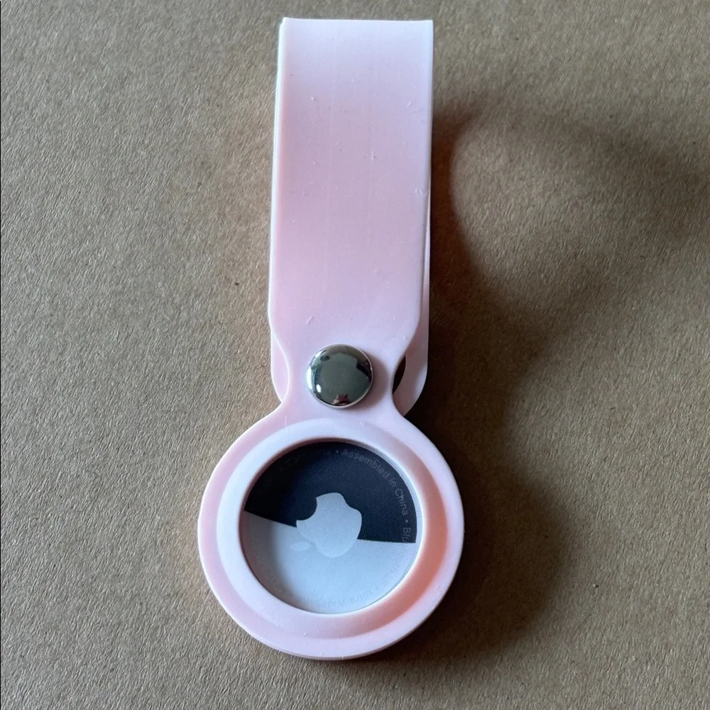 Apple AirTag Holder in color soft Pink silicone material NWOT - Picture 2 of 4